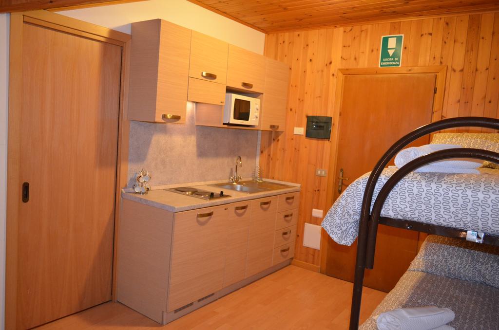 Campodolcino Camping Habitación foto