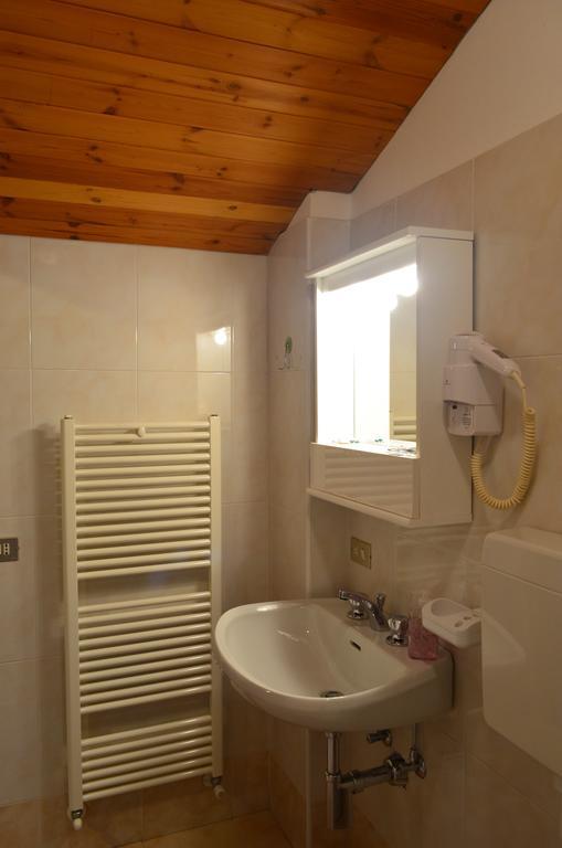 Campodolcino Camping Habitación foto